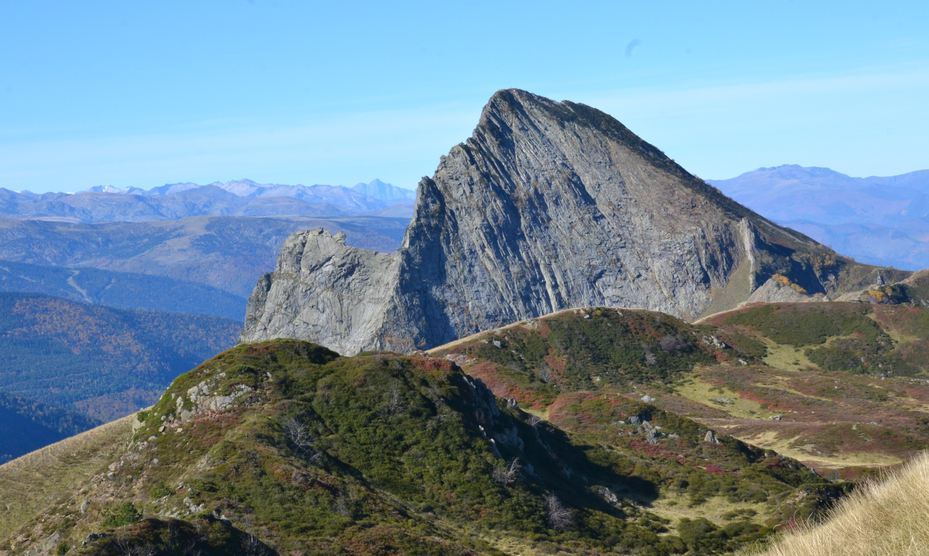 Grandes voies à la Dent d'Orlu